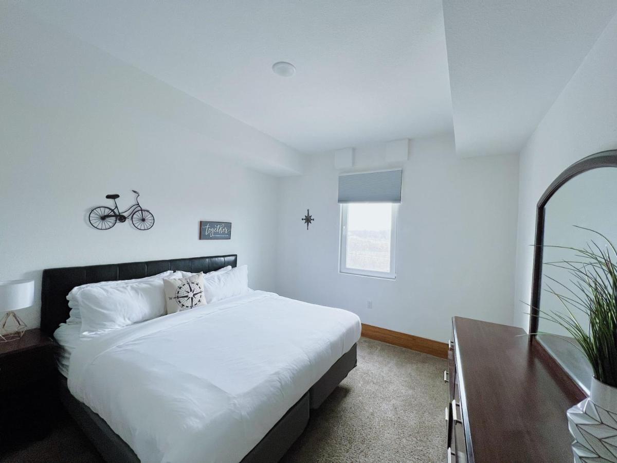 2Br Suite At The Grand Castle Pool Gym & Parking Grandville Bagian luar foto