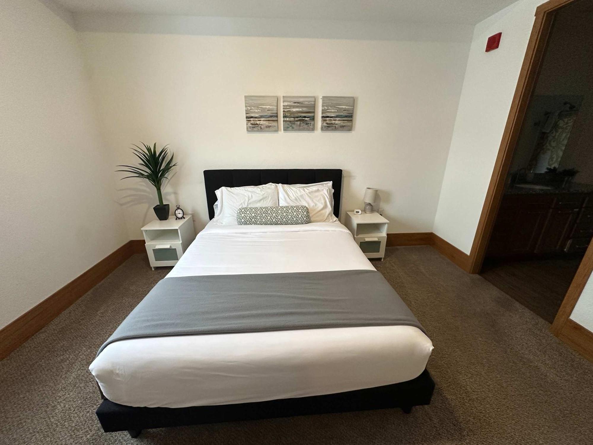 2Br Suite At The Grand Castle Pool Gym & Parking Grandville Bagian luar foto
